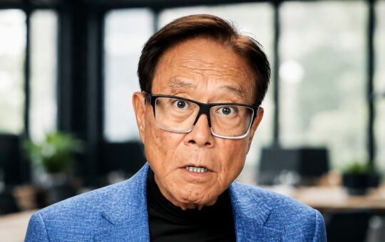 Robert Kiyosaki Backs ‘Go to the Moon’ Outlook for Gold and Silver After Severe Retracement