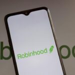 Robinhood Chain Tops $560 Million in Daily DEX Volume, Fueled by Meme Coin Boom