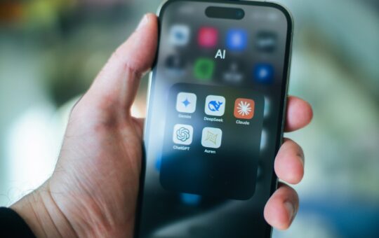 The AI Slot Machine Effect: Why Generative Feeds Disrupt Deep Work And How to Reclaim Focus