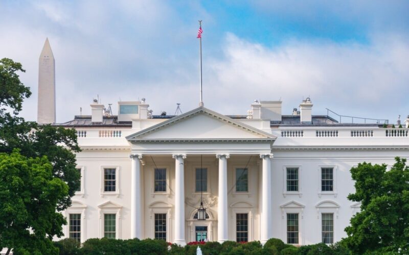 US Strategic Bitcoin Reserve Stalls as Treasury and Commerce Battle for Control