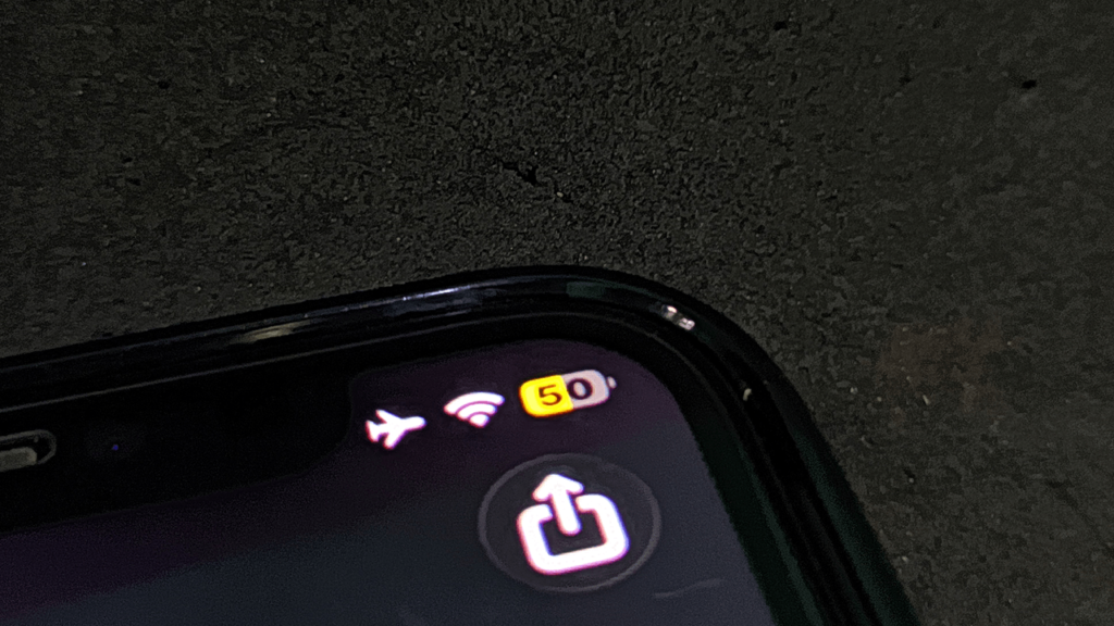 Airplane Mode Speeds up Phone Charging by 4 to 11 Minutes, CNET Finds