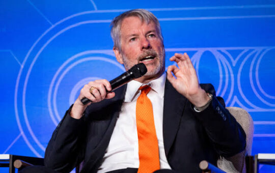 'Bitcoin Doesn't Need CLARITY:' Michael Saylor Responds to Bill's Delay