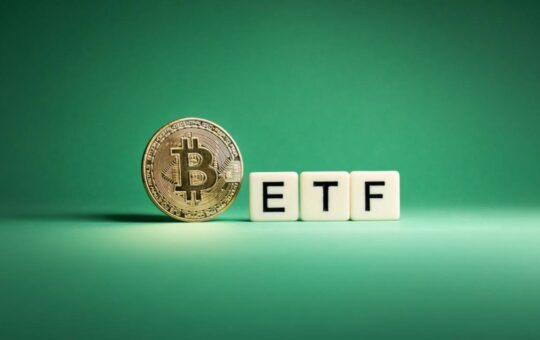 Bitcoin ETFs Post Best Week Since April With $854 Million Inflow