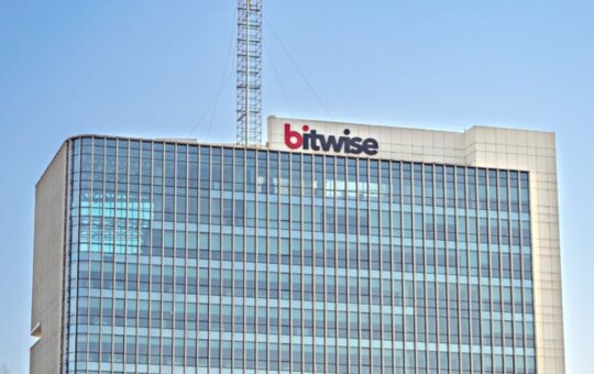 Bitwise Targets Solana Staking ETF for First Tokenized Shares