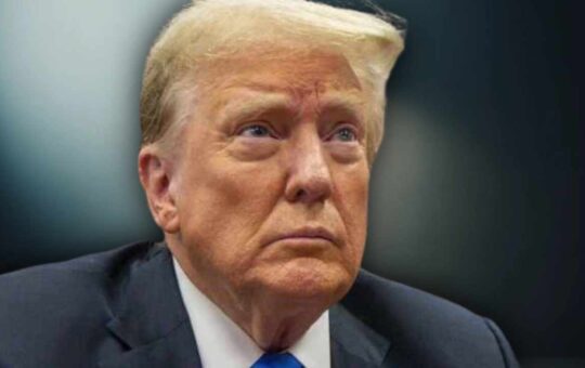 CLARITY Act Faces New Senate Threat Over Trump Crypto Gains