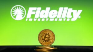 Fidelity Leads $389.7M Bitcoin ETF Weekly Outflow With $153M Exit