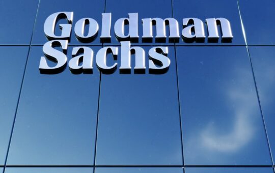Goldman Sachs Predicts Gold Will Hit $4,900 by Year-End