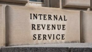 IRS Warns Fake Crypto Letters Target Wallets and Personal Data