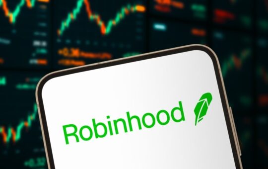 Robinhood Chain Hits Record $875M DEX Volume as Tokenized Stocks Surge