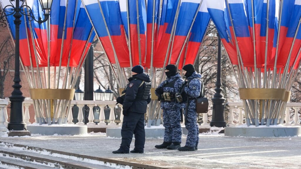 Russia Goes After Durov, Bessent Slams CLARITY Opponents, and More