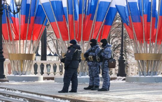 Russia Goes After Durov, Bessent Slams CLARITY Opponents, and More