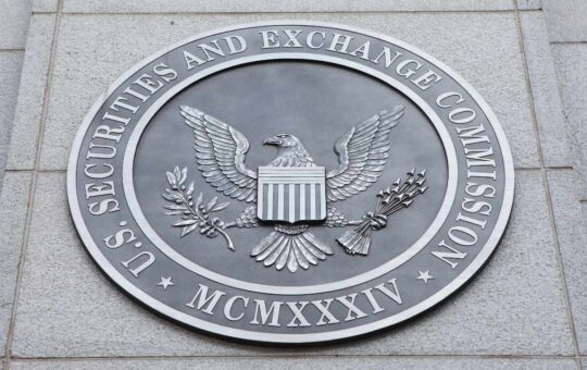 SEC Chair Pushes Crypto Exemptions to Bring Issuers Back to US