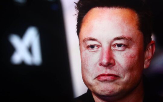 Tesla, SpaceX Pick Texas Site for Musk's $16.8B Chip Plant