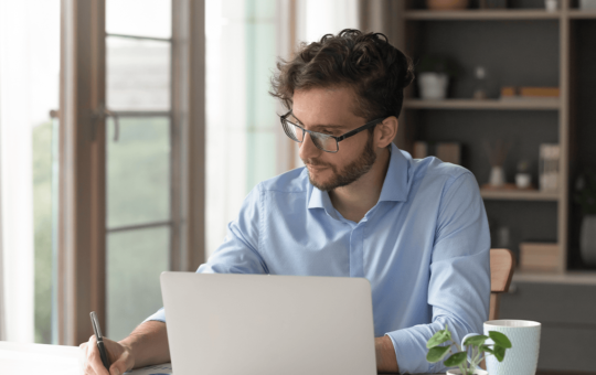 With 75% of Tech Listings Asking for AI, Gen Z Weighs Specialist vs Generalist