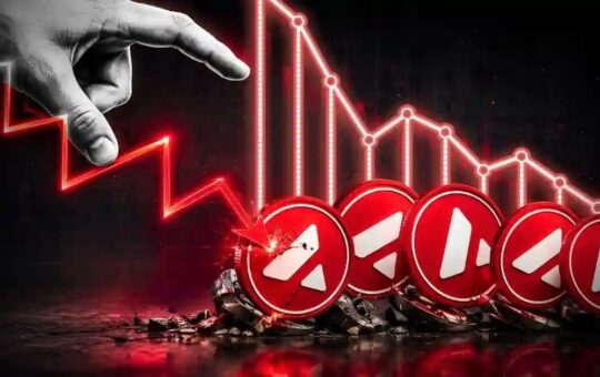 AVAX Price Faces $7 Test as CLARITY Act Shakes Market