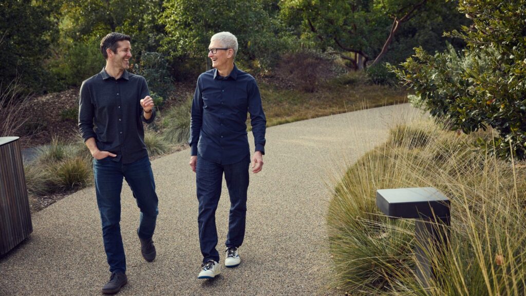 Apple's Bitcoin Strategy Will Depend on More Than John Ternus – Bitcoin News
