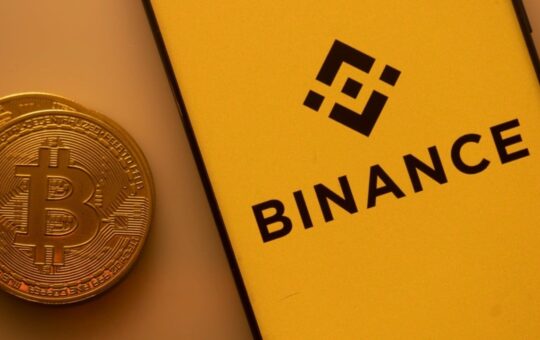 Binance Sees 13,800 BTC Exit in a Day as Bitcoin Price Holds Above $83K