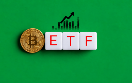 Bitcoin ETFs Add $715M as 4-Day Inflow Streak Hits $2.3B
