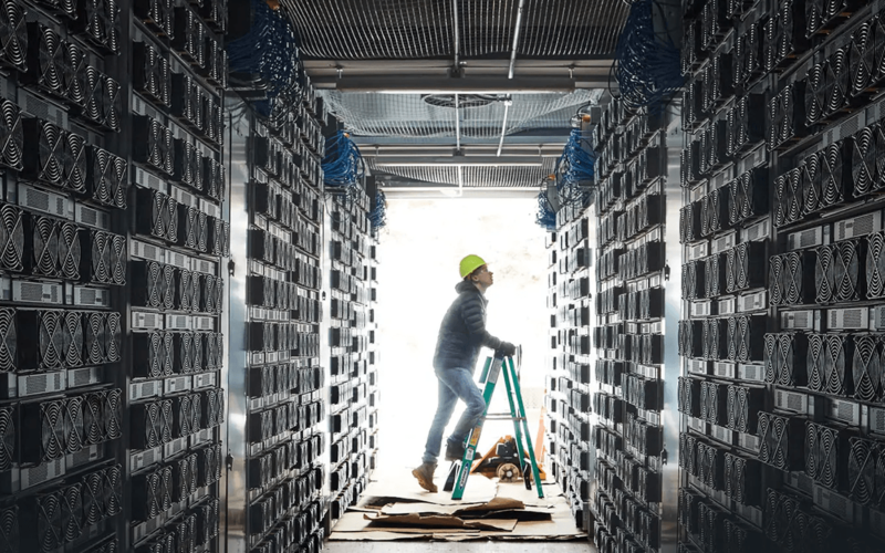 Bitcoin Hashrate Enters First Bear Market as AI Pulls Miners Away