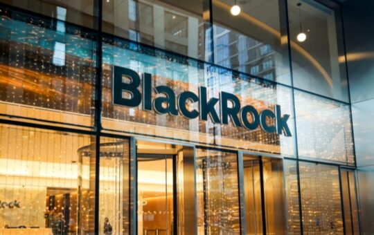 Blackrock Leads $236M Bitcoin ETF Exit as XRP Funds Gain $14M