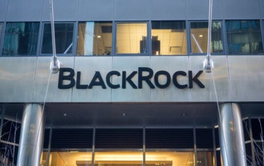 Blackrock Leads $66M Bitcoin ETF Inflow as 9-Day Winning Streak Holds