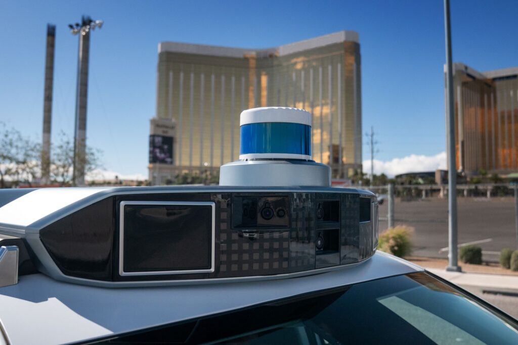 Motional and MIT AI explains self-driving car decisions