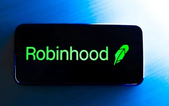 Robinhood to Launch Bitcoin and Ether Perps Alongside 24/7 Stock Trading