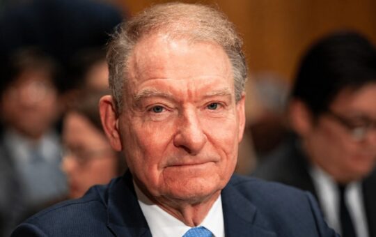 SEC Chair Paul Atkins Vows Onchain Rules Despite Failed CLAIRTY Act