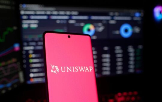 Tokenized Stocks Hit $20.9 Billion DEX Volume as Uniswap Leads – Bitcoin News