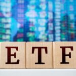 Bitcoin Price Holds $82K as Blackrock Leads ETF Rebound