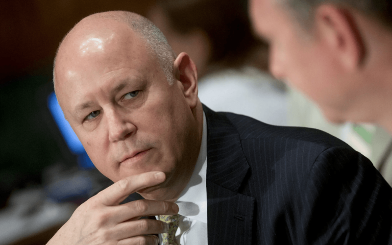 He Bought a Nearly Bankrupt Company From Warren Buffett for $1,000 and Turned It Into a $98 Billion Giant