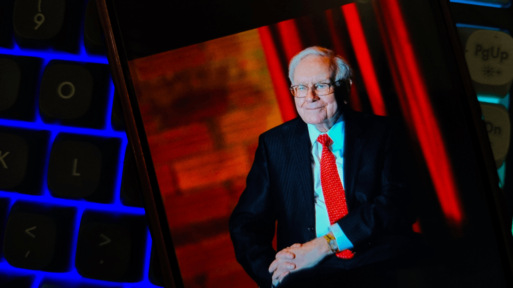 Warren Buffett's Son Didn't Know His Dad Was a Billionaire Until He Was in His 20s